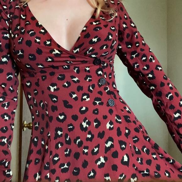 Divided by H&M Dark Red Leopard Print Wrap Mini Dress Size 4 Animal Print - Picture 3 of 10